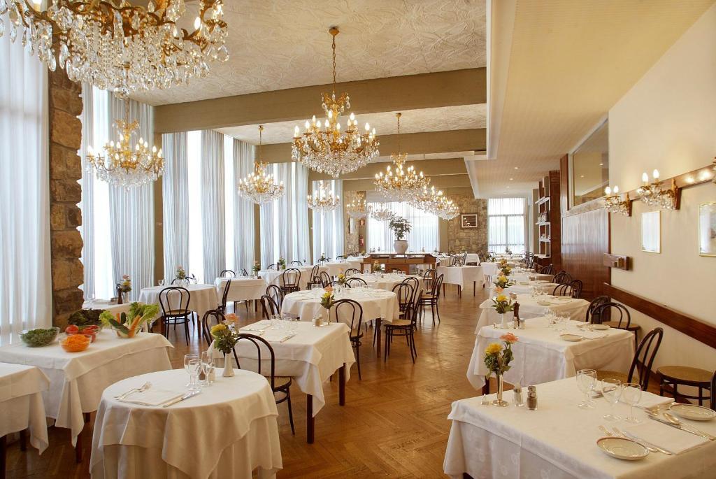 Hotel Cristallino & Suites มอนเตกาตินี แตร์เม ร้านอาหาร รูปภาพ