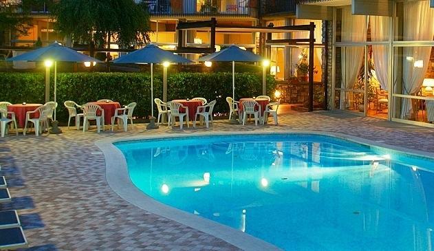 Hotel Cristallino & Suites มอนเตกาตินี แตร์เม ภายนอก รูปภาพ